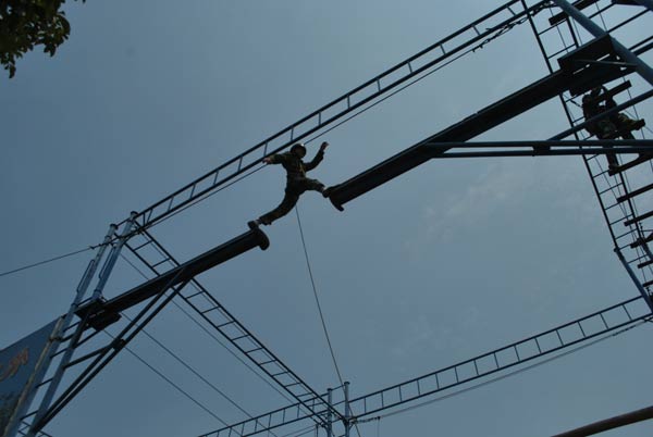 說明: http://m.s9970.cn/UploadFile/images/news/2011/huwaituozhanyimu.jpg